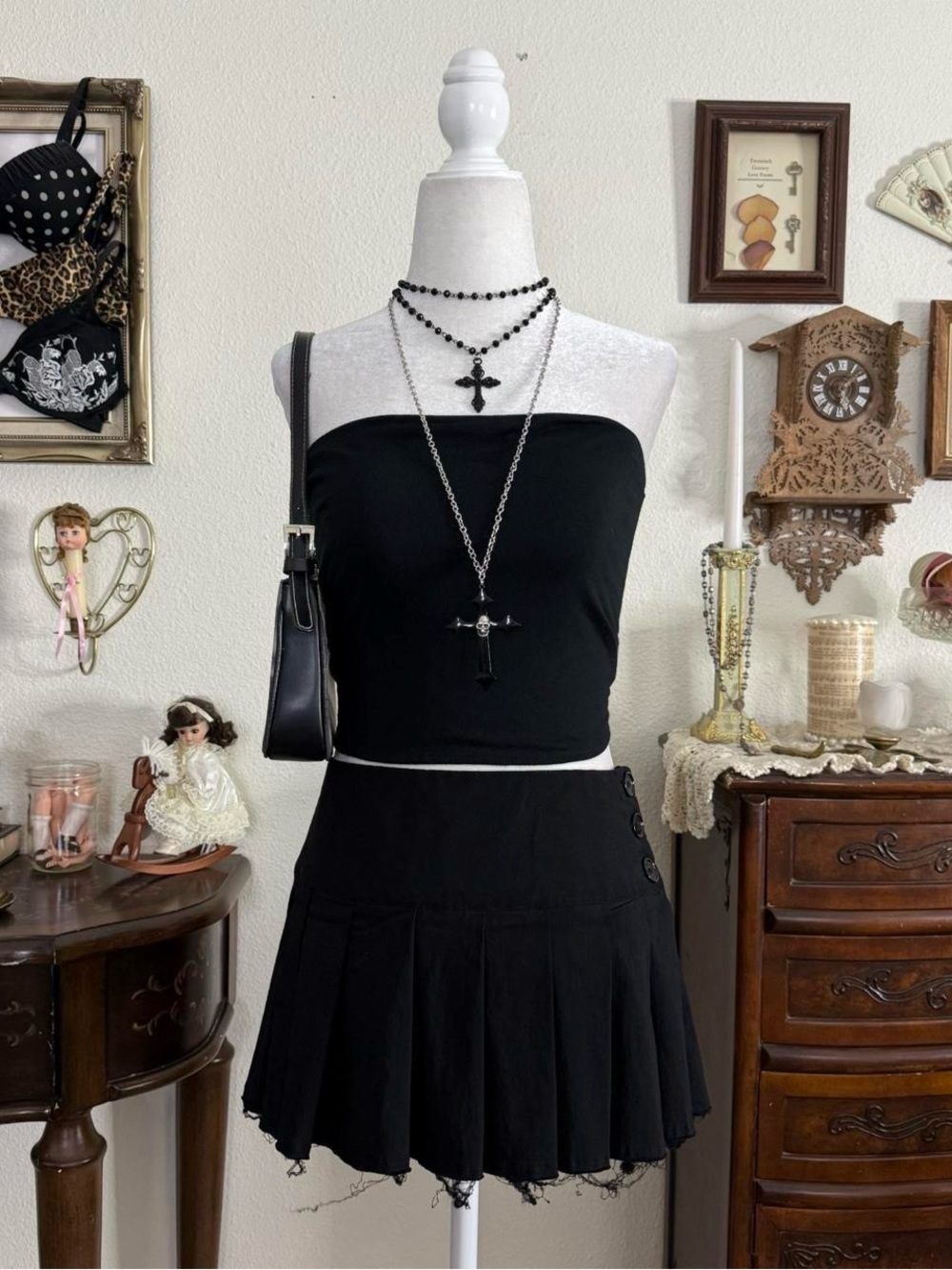 Classic‎ girly grunge black cropped tube top